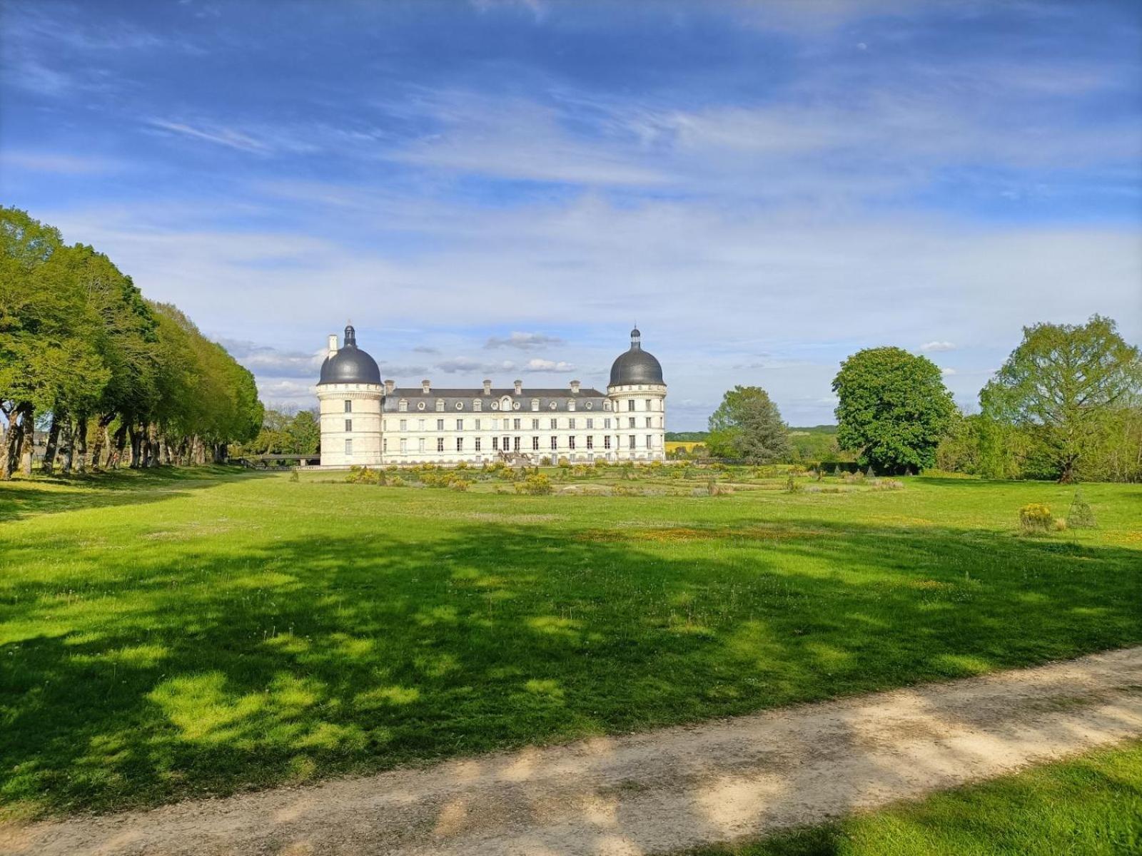 Gite Climatise Villa Esperanza 2 A 5 Personnes Valençay Zimmer foto